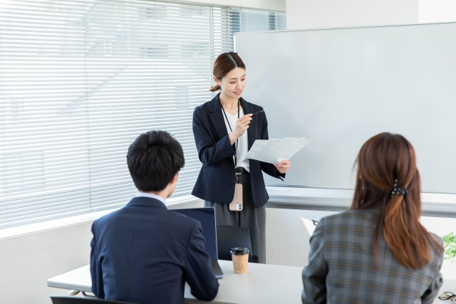 ビジネス会議の様子